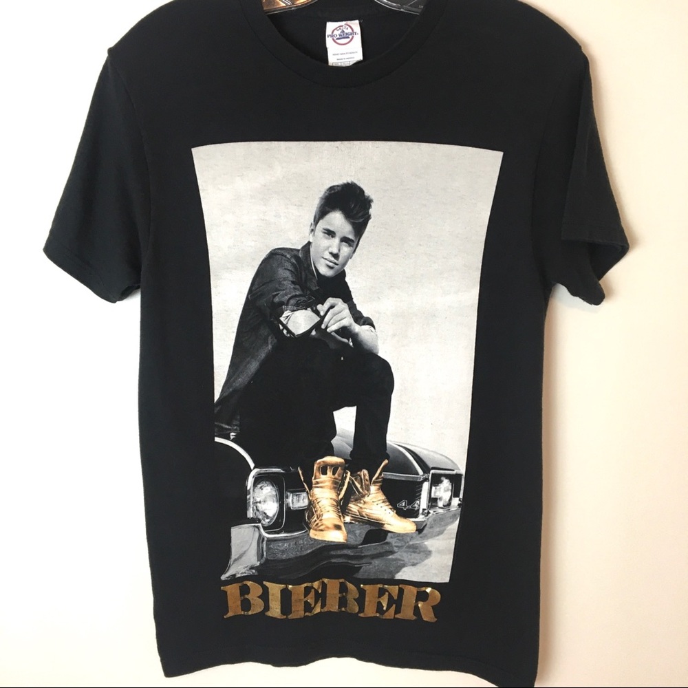 👗5/$25👗Bieber Tshirt x long Sz S